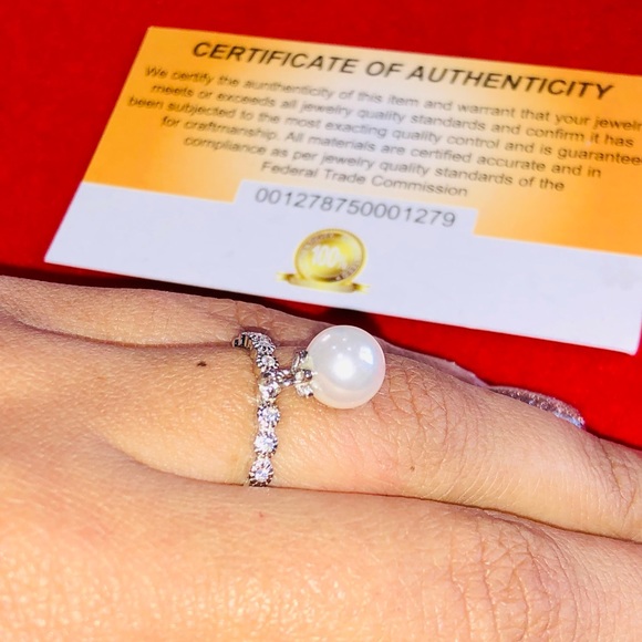 14k White Gold Vermeil Dangle Pearl ring, Natural pearl Charm Ring, Pearl Dangle - Picture 6 of 6